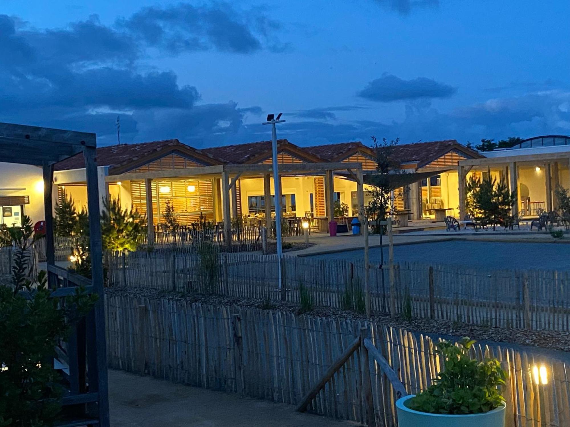 Richards Holidays Jard-sur-Mer Buitenkant foto